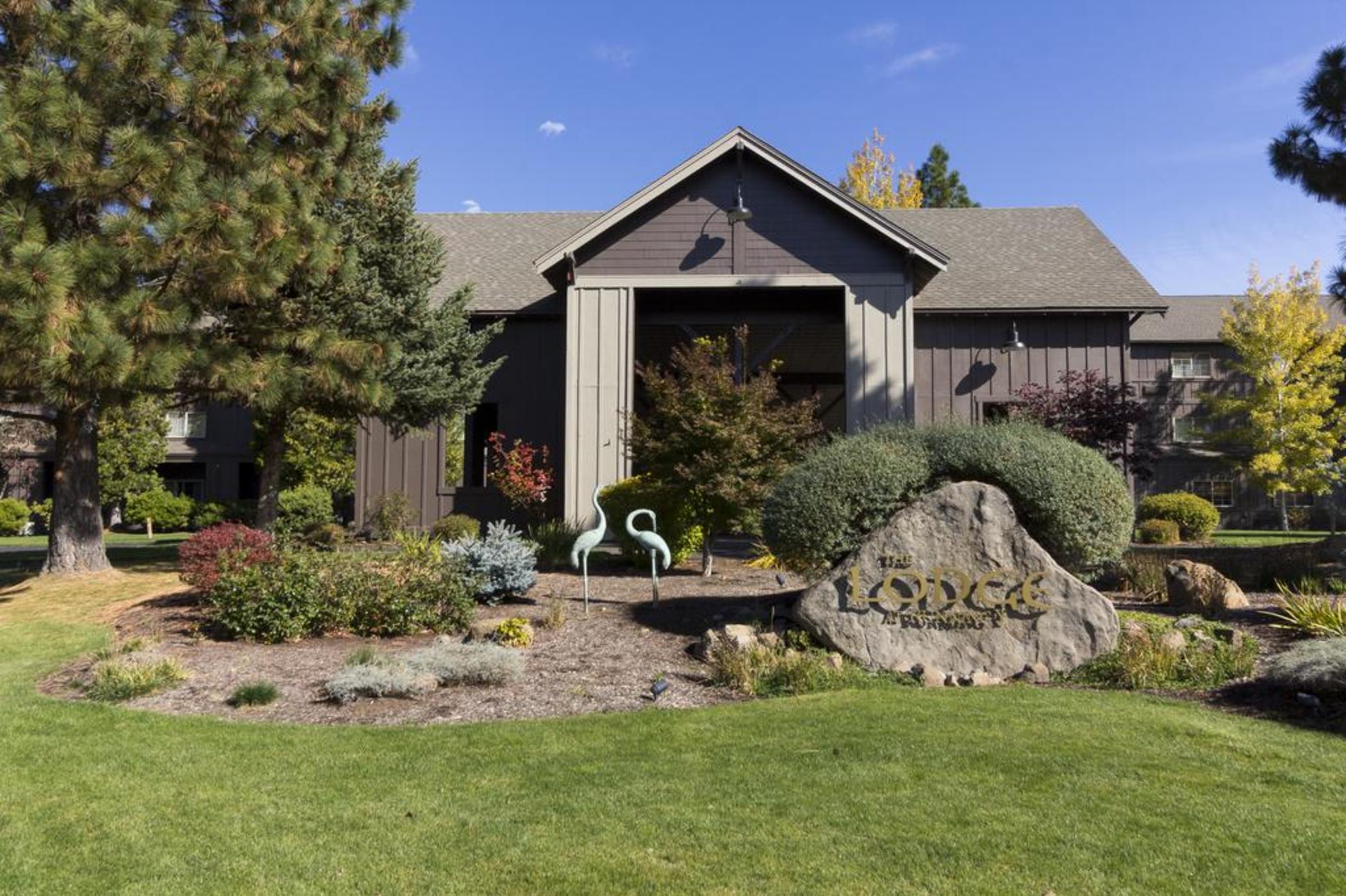 Lodge Running Y Ranch Golf &
