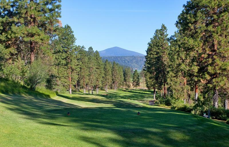 Lodge Running Y Ranch Golf &
